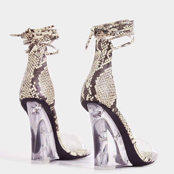 SZ 6 Snake Clear Open Toe Wedge Sandal Ankle Strap - Picture 5 of 7